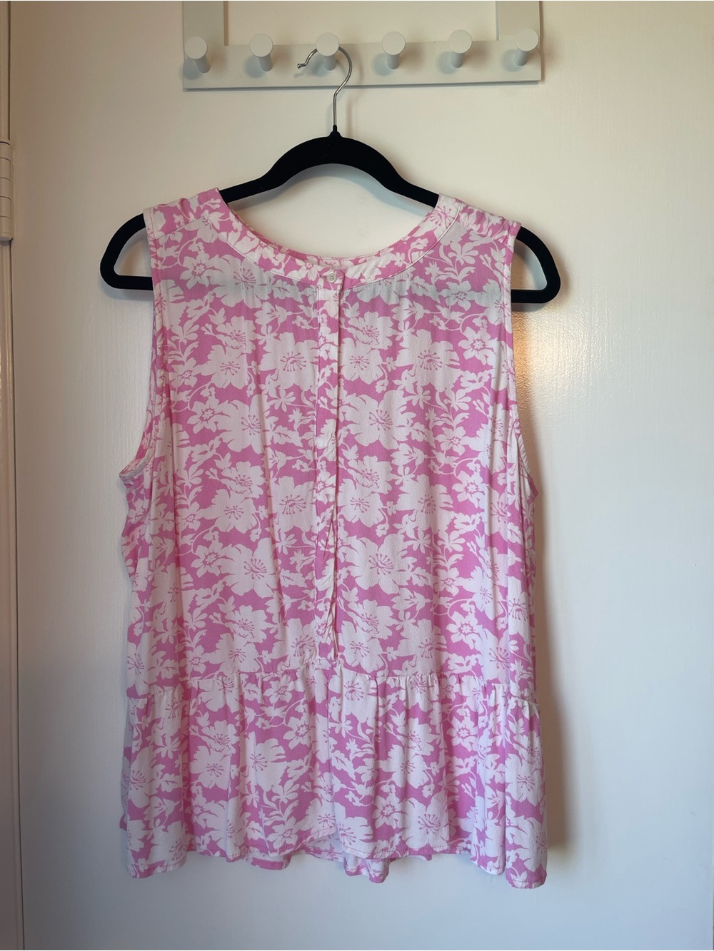 LOFT Pink and White Floral Sleeveless Peplum Top Size XL